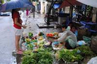 Người tiêu dùng chưa thân thiện với túi ni lông thân thiện