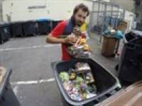 Ăn rác đạp xe xuyên châu Âu